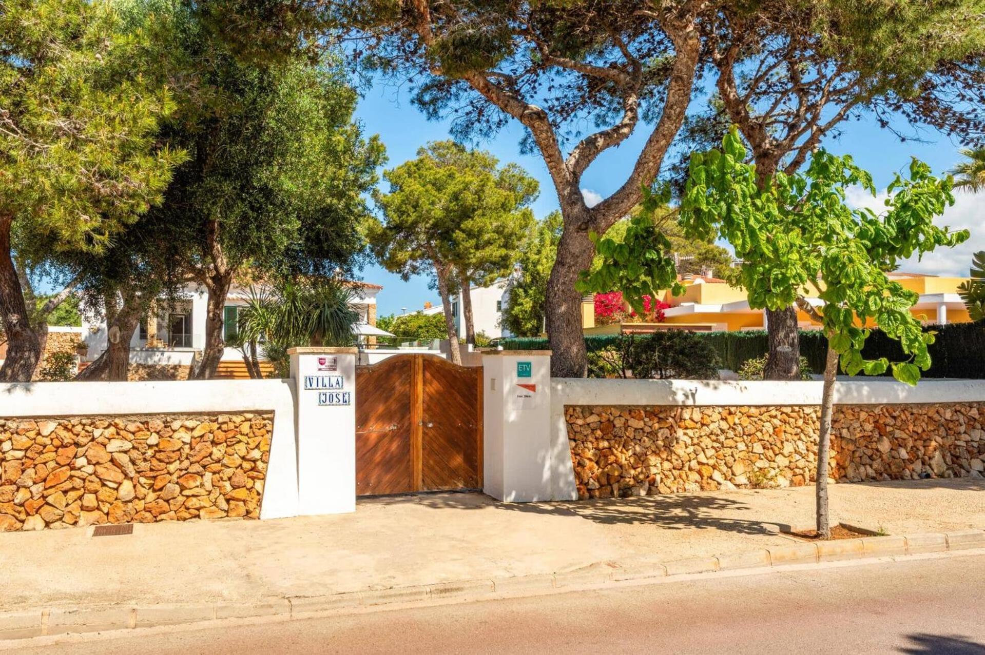 Villa Jose Blanc By Villa Plus Cala Blanca  Eksteriør billede